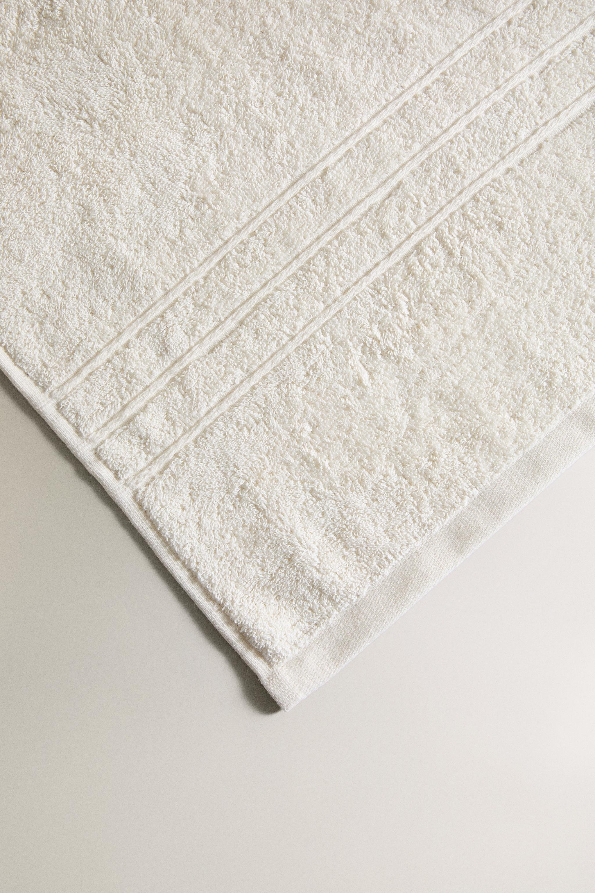 SERVIETTE DE BAIN FRISE